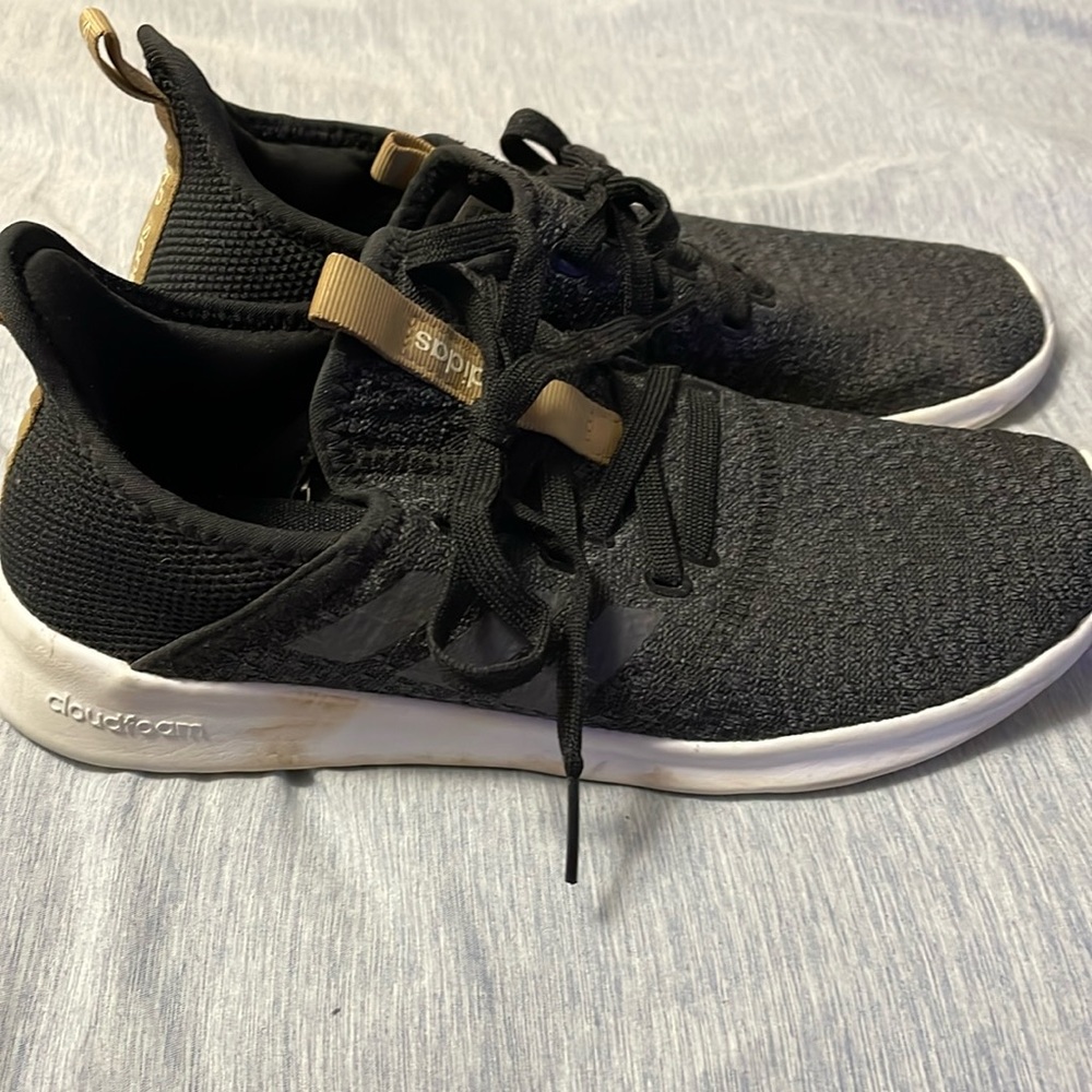 Adidas cloud foam tennis shoes